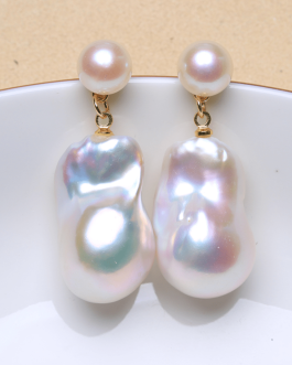 Sascha – Pearl Dangle Earrings
