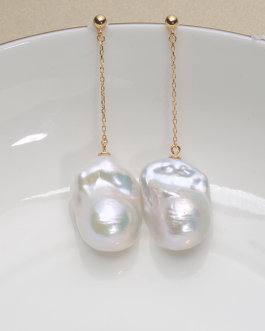 Eileen – Dangle Pearl Earrings