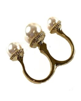Two Finger Ring with Pearls