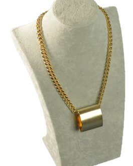 Textured Pendant Chain Necklace